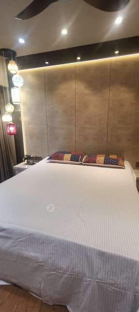 2 BHK Flat In Kanakia Paris For Sale  In Bandra East