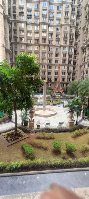 2 BHK Flat In Kanakia Paris For Sale  In Bandra East