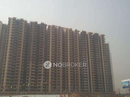 2 BHK Flat In 16th Parkview Gaur Yamuna City For Sale  In Sector 19