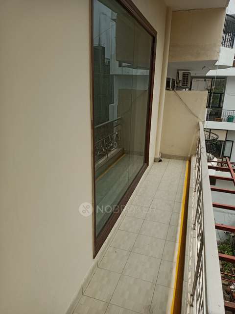 3 BHK Flat In Apartment For Sale  In Saket