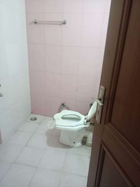 3 BHK Flat In Apartment For Sale  In Saket