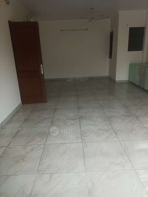3 BHK Flat In Apartment For Sale  In Saket
