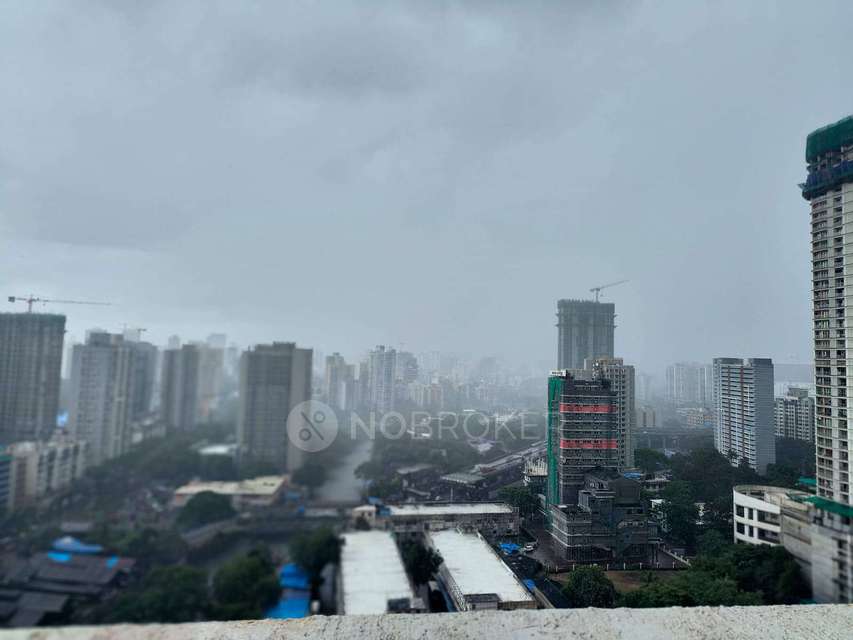 1 BHK Flat In Lotus Ready Hai For Sale  In Goregaon West