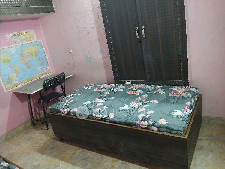 2 BHK House for Rent  In Mukherjee Nagar
