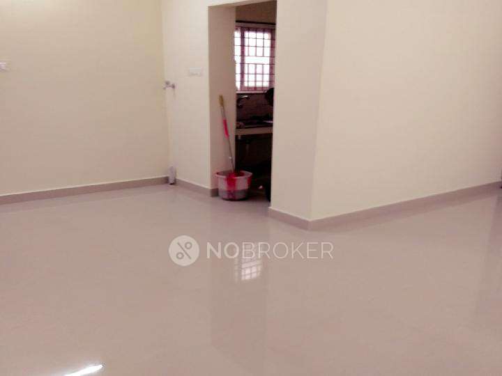 1 BHK Flat In Vardhaman Ambika Flats For Sale  In Manapakkam 