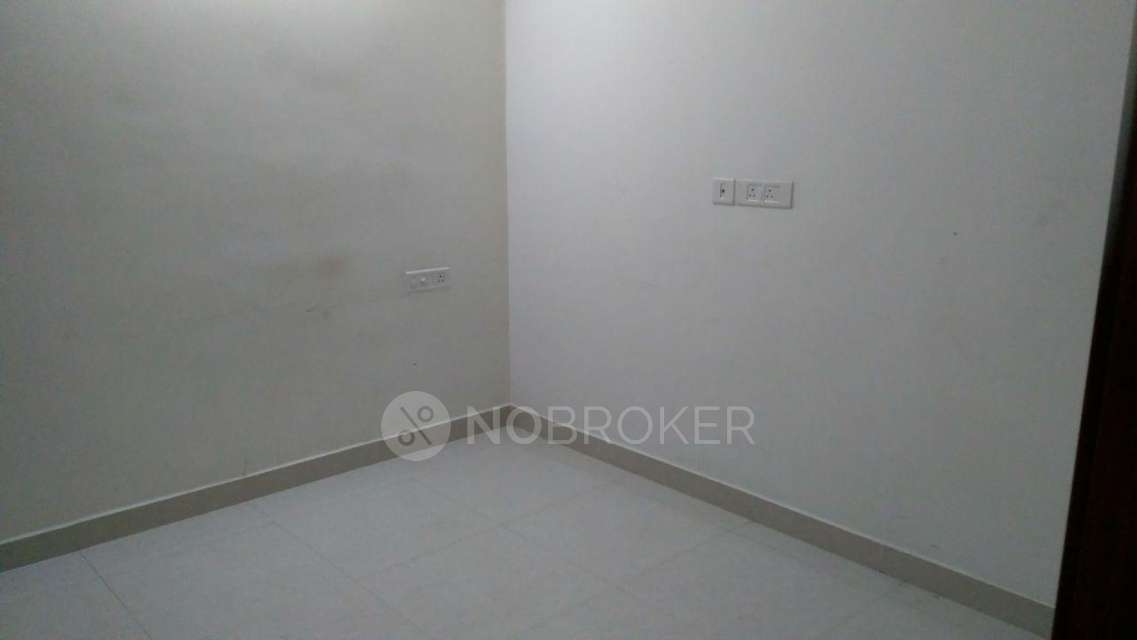 2 BHK Flat In Akarshana Apartment For Sale  In Tambaram