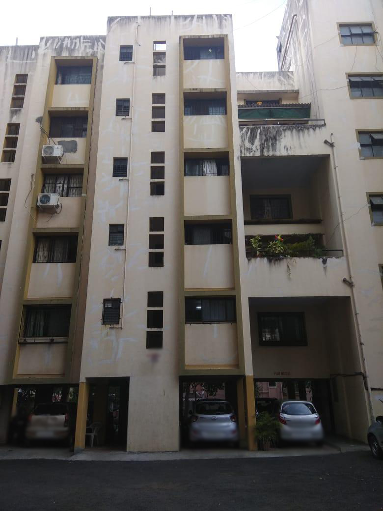 Spring Flowers Apartment