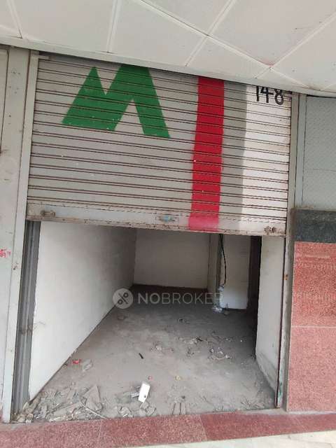 Shop in Gaur City, Noida for Rent 