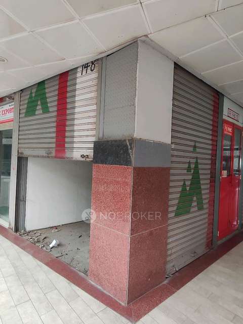 Shop in Gaur City, Noida for Rent 