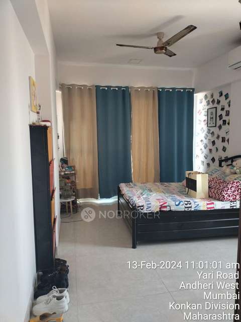 2 BHK Flat In Kanakia Hollywood For Sale  In Versova, Mumbai