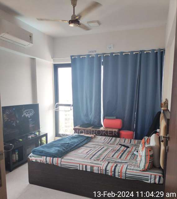 2 BHK Flat In Kanakia Hollywood For Sale  In Versova, Mumbai