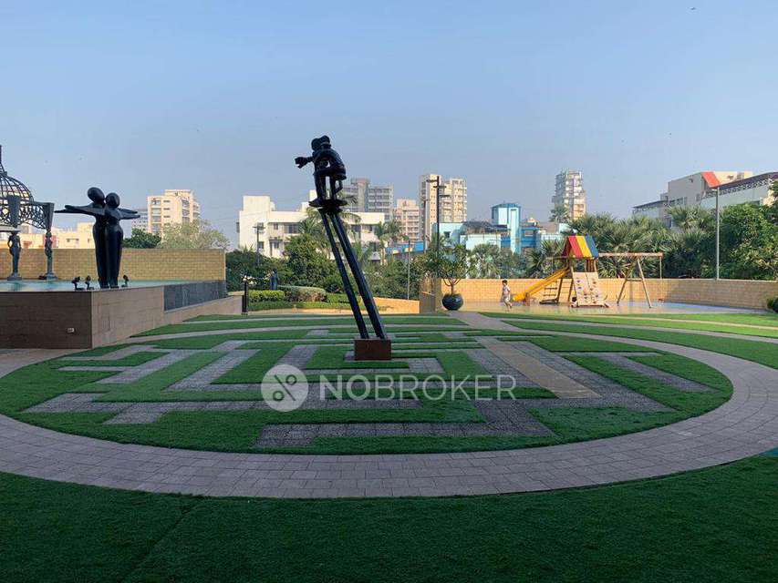 2 BHK Flat In Kanakia Hollywood For Sale  In Versova, Mumbai