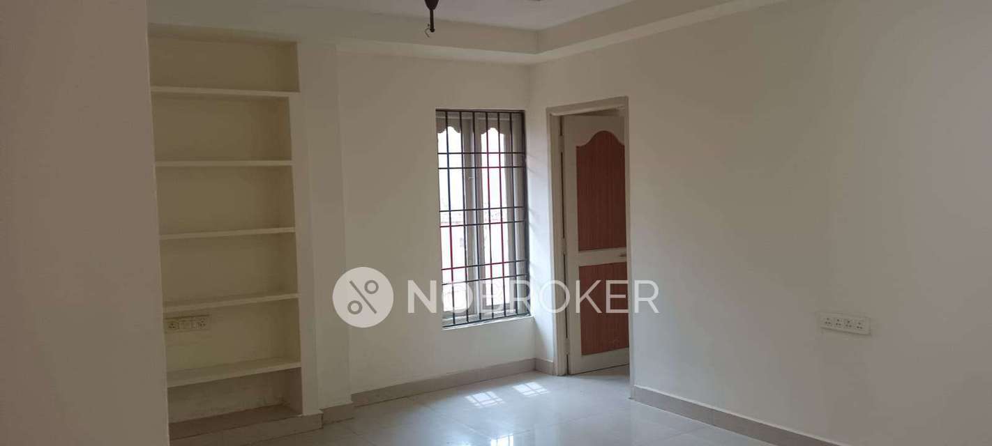 4+ BHK Flat In Standalone Bulding For Sale  In Ayapakkam
