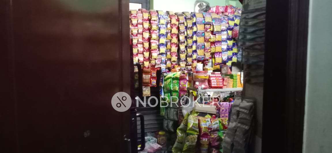 3 BHK Flat For Sale  In Chirag Dilli