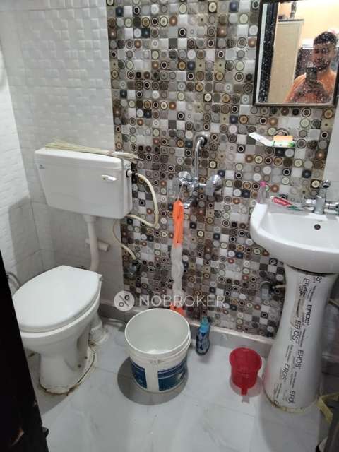 3 BHK Flat In Sanjay Enclave For Sale  In  Uttam Nagar