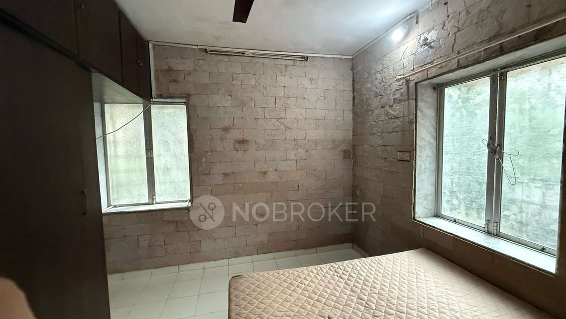 1 BHK Flat In Mitali Chs for Rent  In Santacruz West