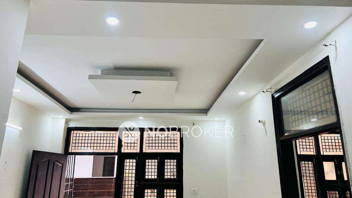 1 BHK Flat For Sale  In Razapur Khurd