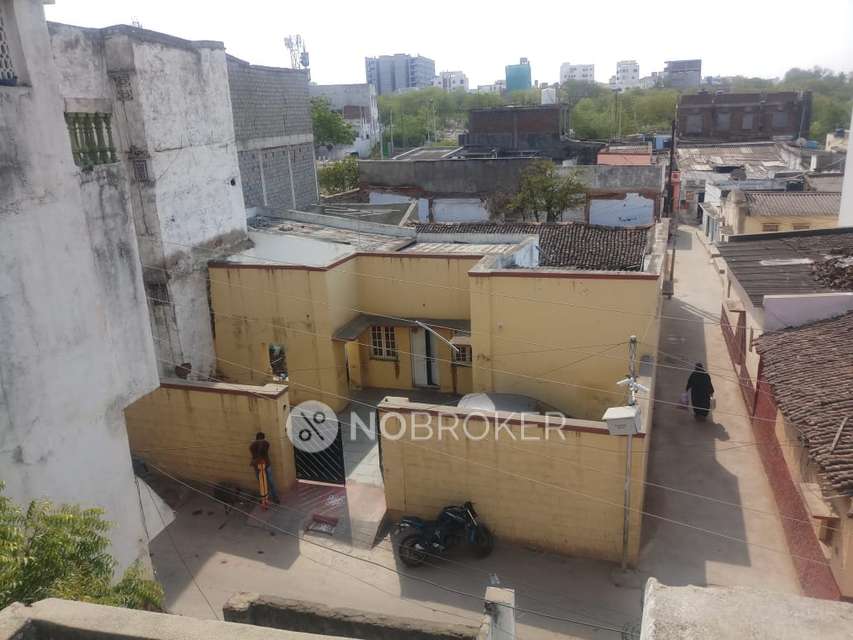 4+ BHK House For Sale  In Madannapet Colony