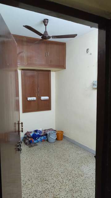 2 BHK Flat In Sree Lakshmi Towers, Jafferkhanpet, Chennai For Sale  In Nesapakkam