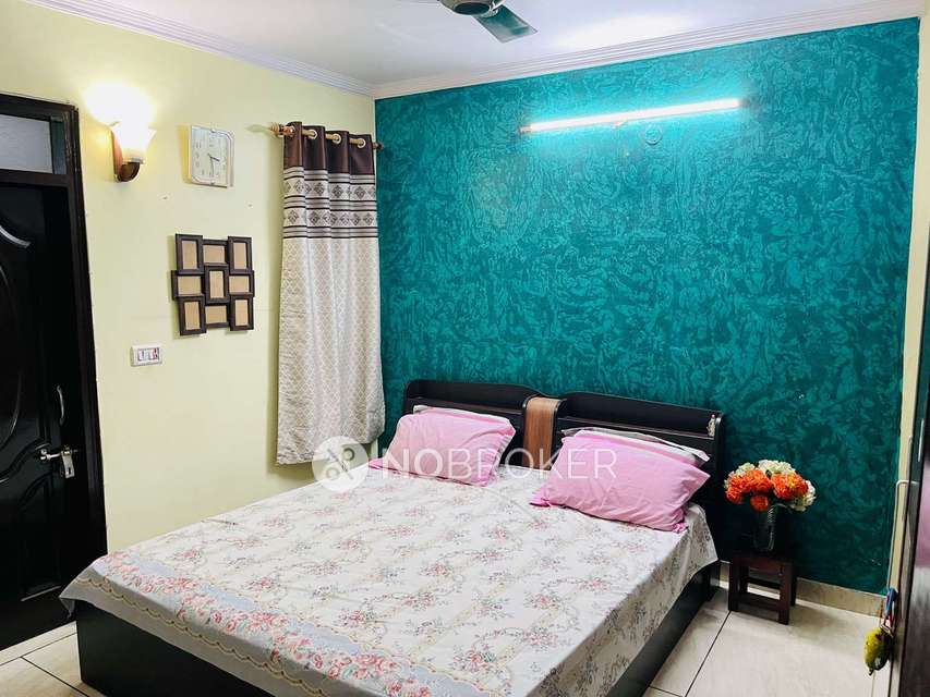 3 BHK Flat In Vishwakarma Colony For Sale  In Vishwakarma Colony, Pul Pehlad Pur