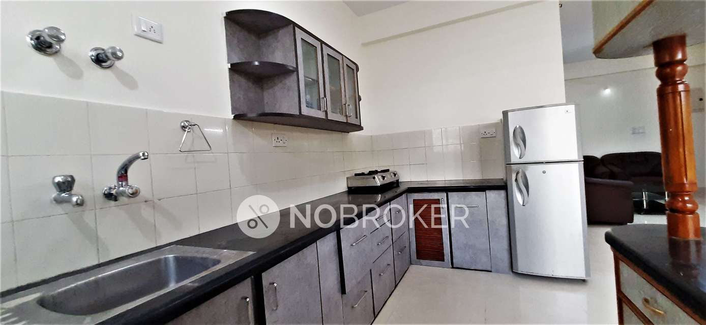 2 BHK Flat In Damden Neptunia, Marathahalli For Sale  In Marathahalli