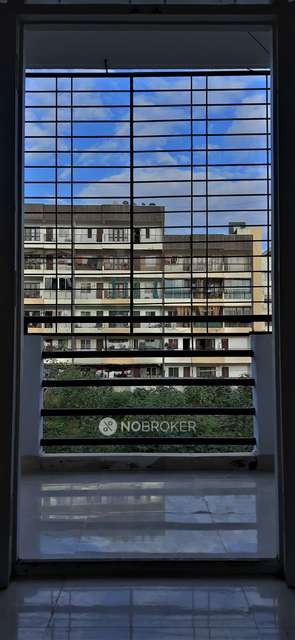 2 BHK Flat In Damden Neptunia, Marathahalli For Sale  In Marathahalli