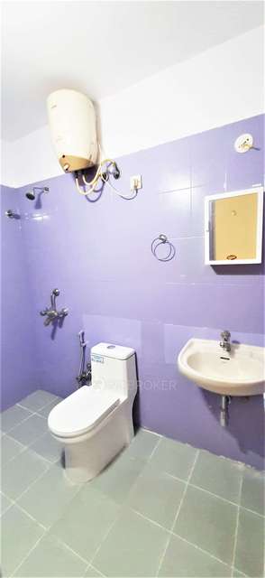 2 BHK Flat In Damden Neptunia, Marathahalli For Sale  In Marathahalli