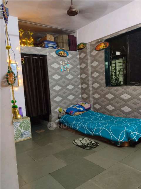 PG for Girls in Versova Village