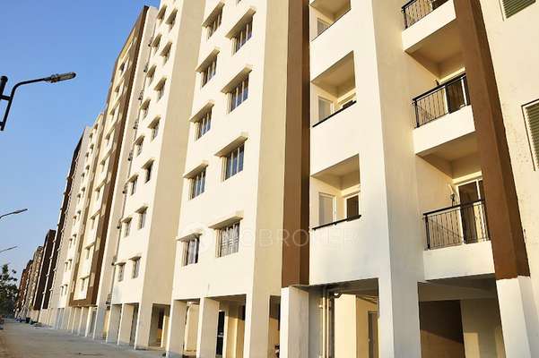 2 BHK Flat In Adroit District S for Rent  In Thalambur