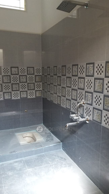 2 BHK Flat In Stand Alone Building  for Rent  In Kadugondanahalli