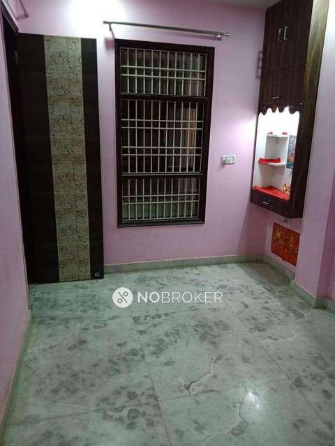 2 BHK Flat For Sale  In Janakpuri