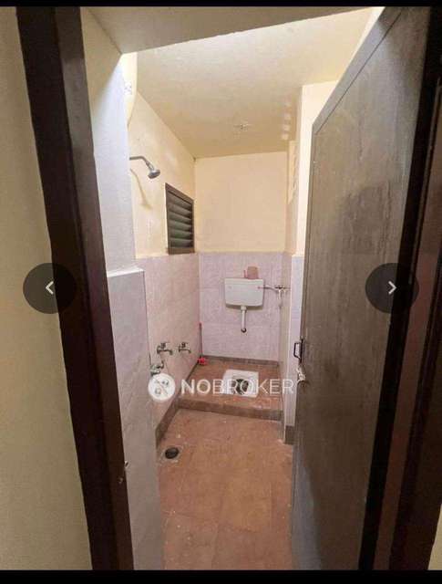 2 BHK Flat In Sri Vari Apartement For Sale  In Vadapalani