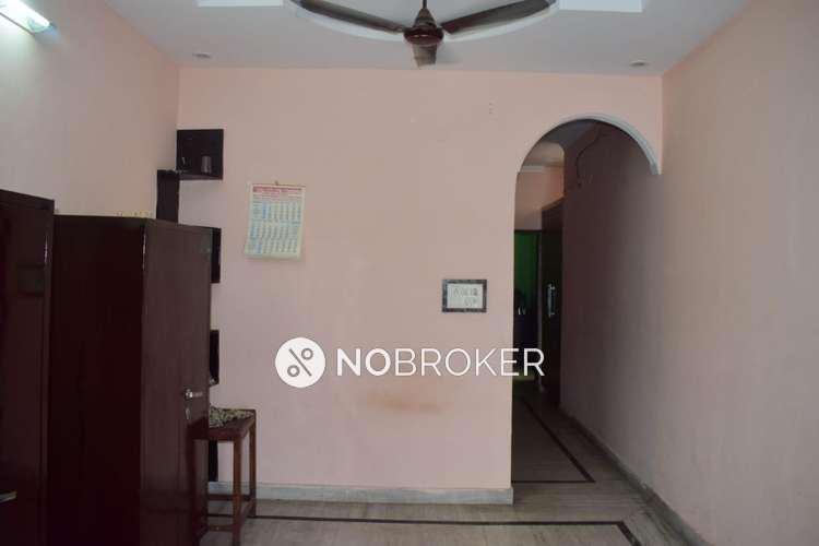 2 BHK Flat For Sale  In Moti Nagar