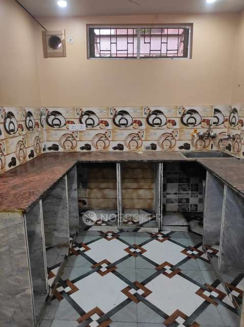 2 BHK Flat In Dda Flats  For Sale  In Bakkarwala