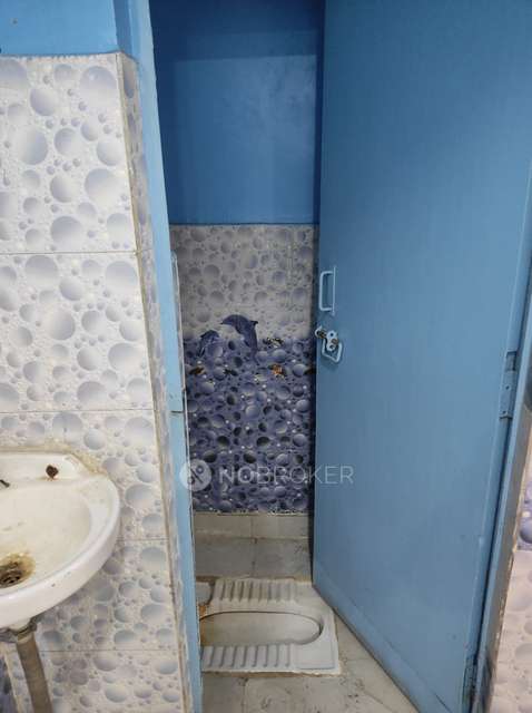 2 BHK Flat In Dda Flats  For Sale  In Bakkarwala