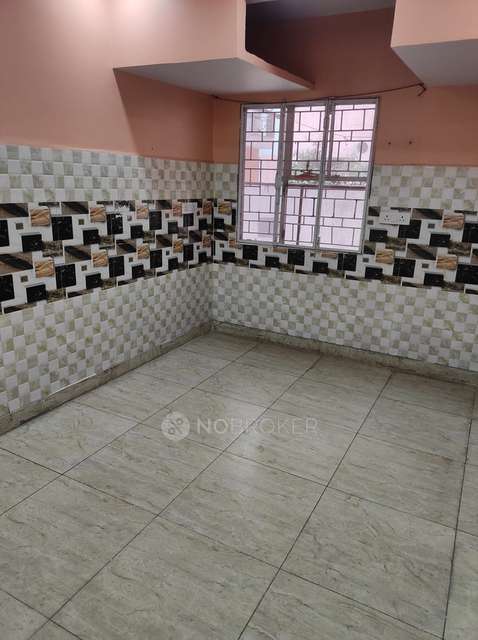 2 BHK Flat In Dda Flats  For Sale  In Bakkarwala