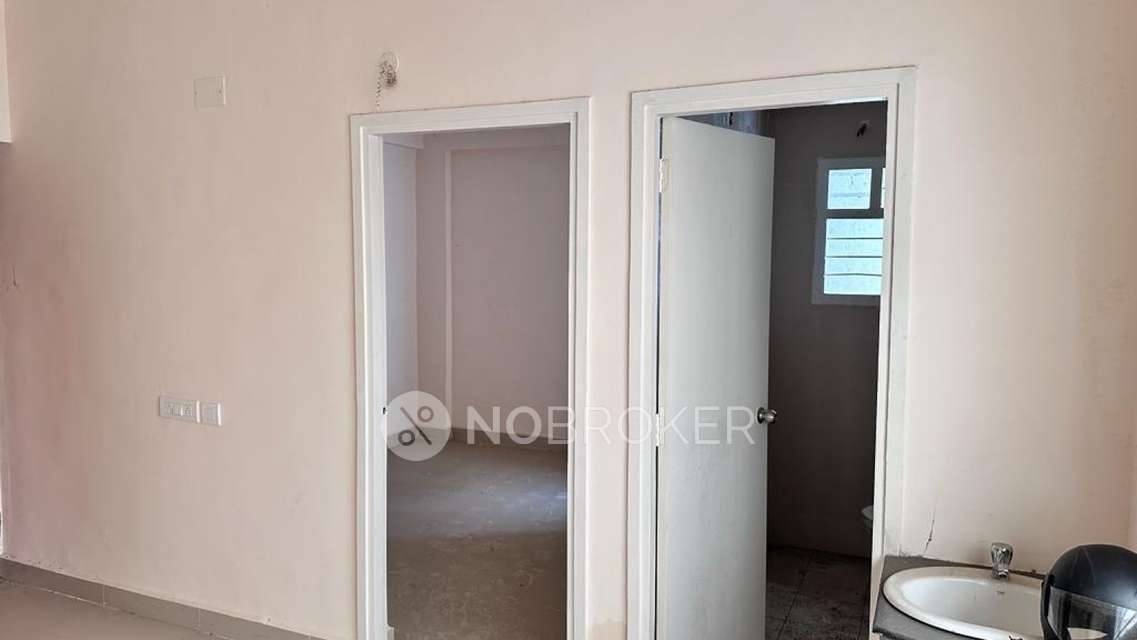 2 BHK Flat In Amarprakash Temple Waves For Sale  In Kundrathur