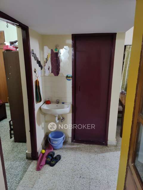 2 BHK Flat In Malnad Towers For Sale  In Byrasandra