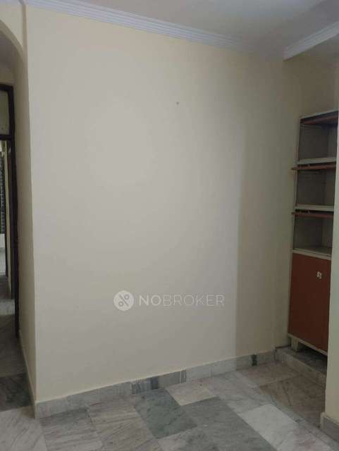 2 BHK Flat In Churchwala For Sale  In Malviya Nagar