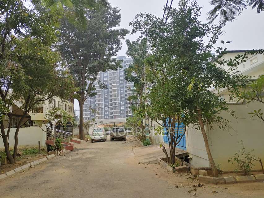 Plot For Sale  In Viswadhama Layout In Bollineni Silas