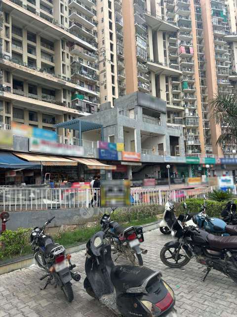 Restaurant/Cafe in Sector 70, Noida for Rent 