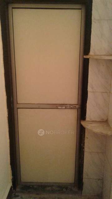 1 RK Flat In Pushpak Society For Sale  In Thane West