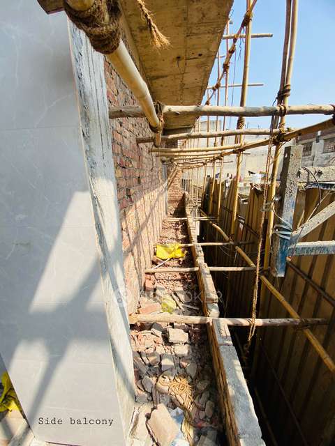 3 BHK Flat For Sale  In Rohini