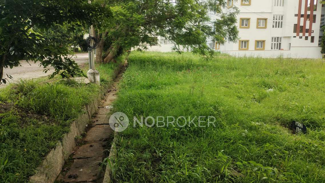 Plot For Sale  In Vakeel Townscape In Jigni- Boomasandra