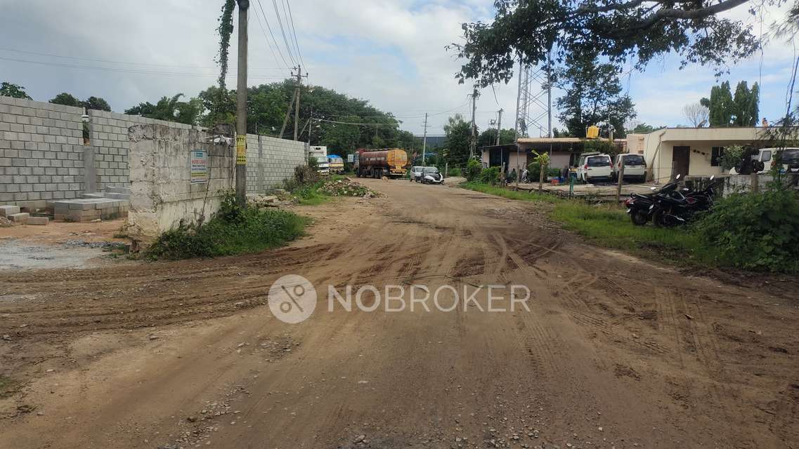 Plot For Sale  In Vakeel Townscape In Jigni- Boomasandra