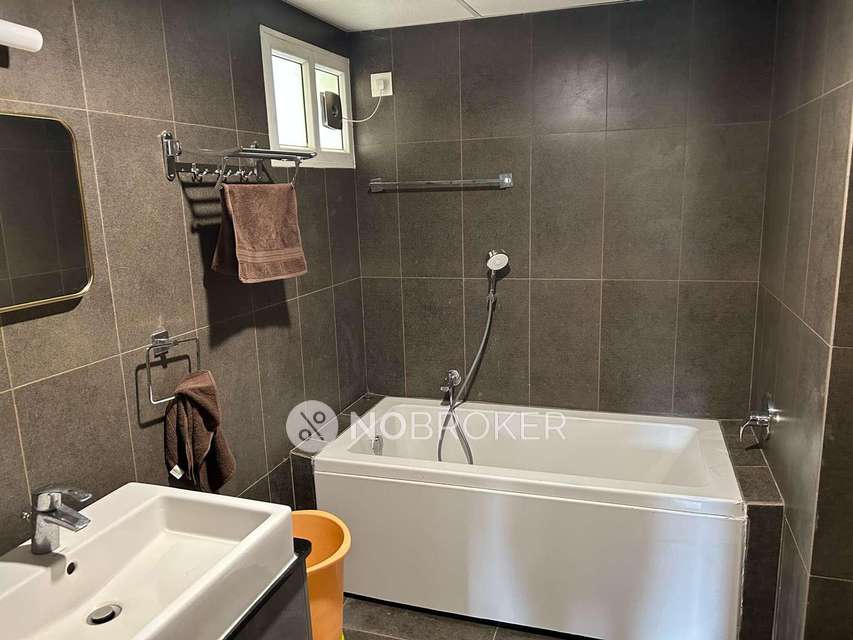 4 BHK Flat For Sale  In Aavalahalli