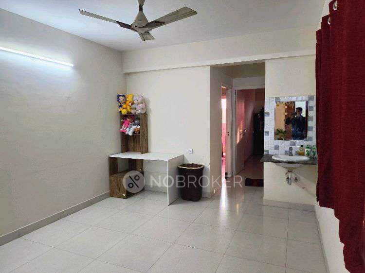 2 BHK Flat In Pavani Sarovar Phase Ii For Sale  In Nallurahalli