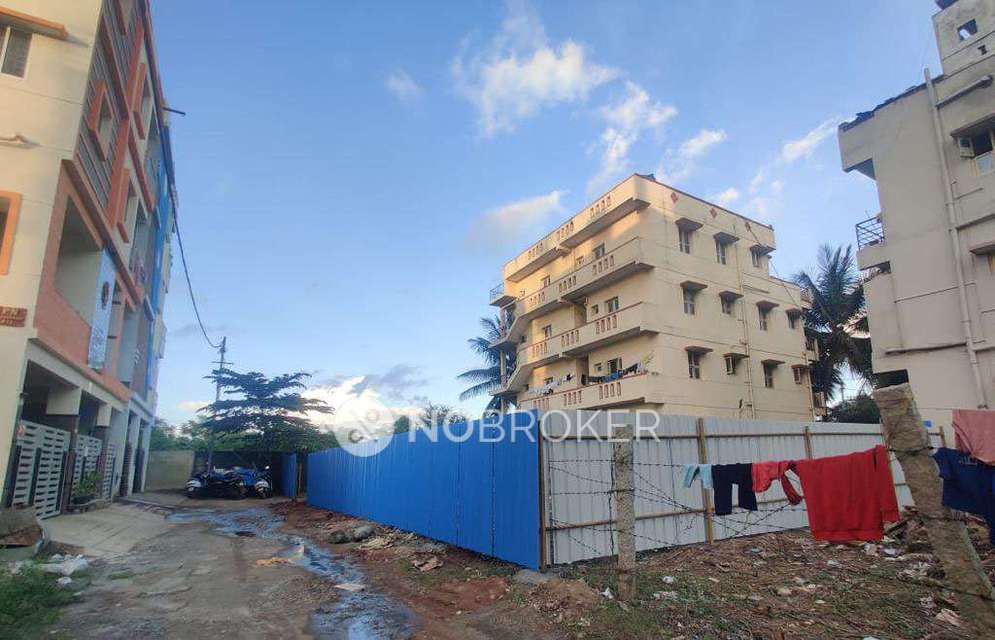 Commercial Property in Huskur Gate, Bangalore for Rent 