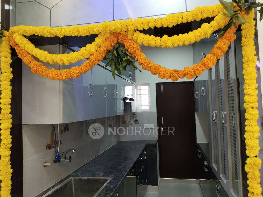 2 BHK Flat In Annapoorna Resi For Sale  In Kailash Hills