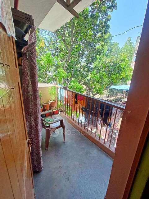 1 BHK Flat For Sale  In Gtb Enclave